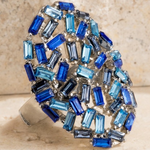 Shimmering Blue Baguette Oval Ring - Picture 2 of 5